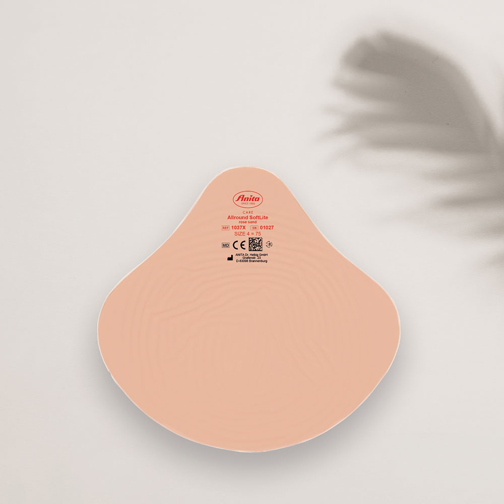 Allround SoftLight 1037: Gewichtsreduzierte Brustprothese von Anita care mit extra weichen Leichtsilikon, beidseitig tragbar und anschmiegsam. 