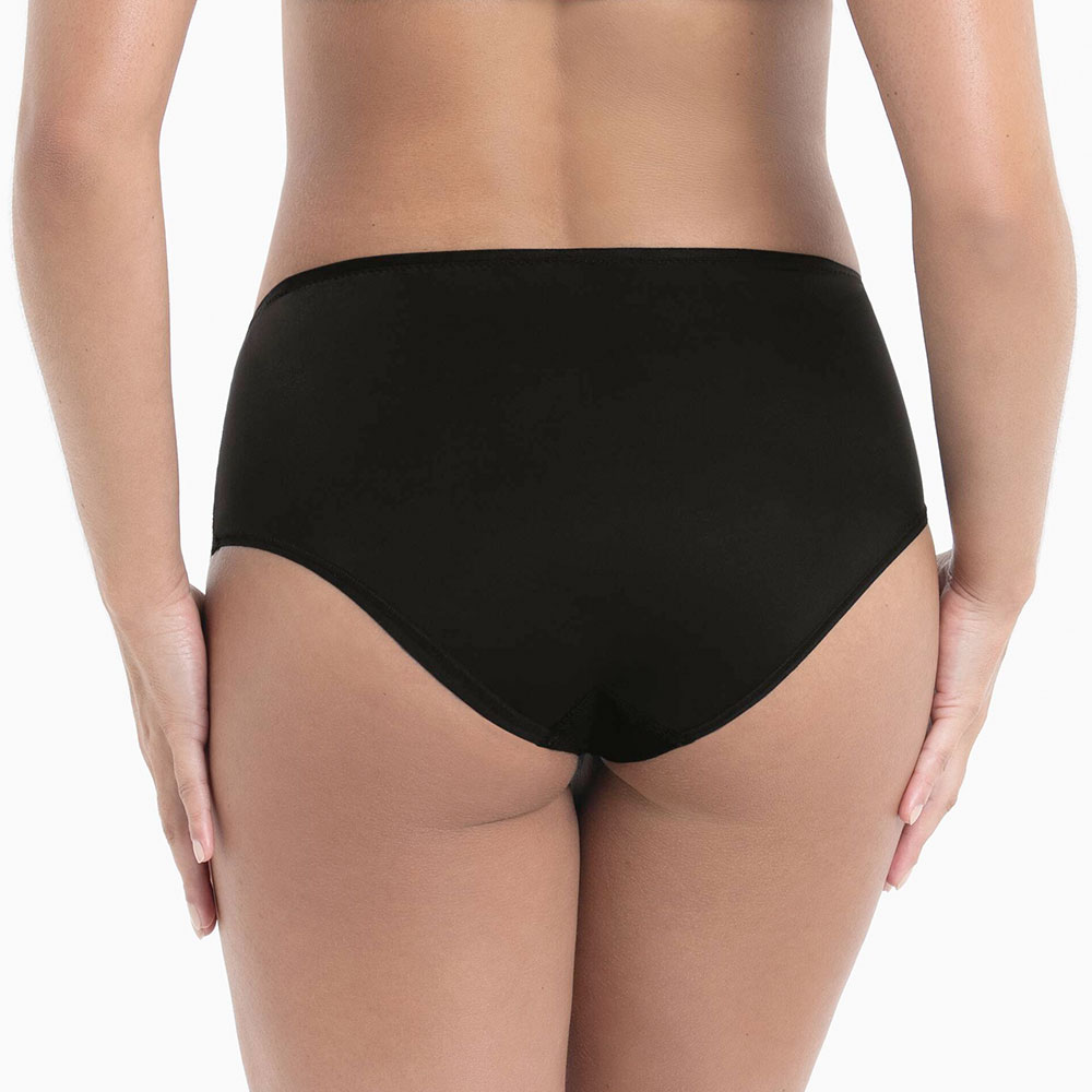 Anita Taillenslip Plus Suzette in schwarz am Model Rueckseite
