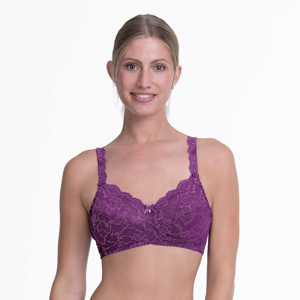 Anita care Prothesen-BH Bobette Magic Purple getragen am Model