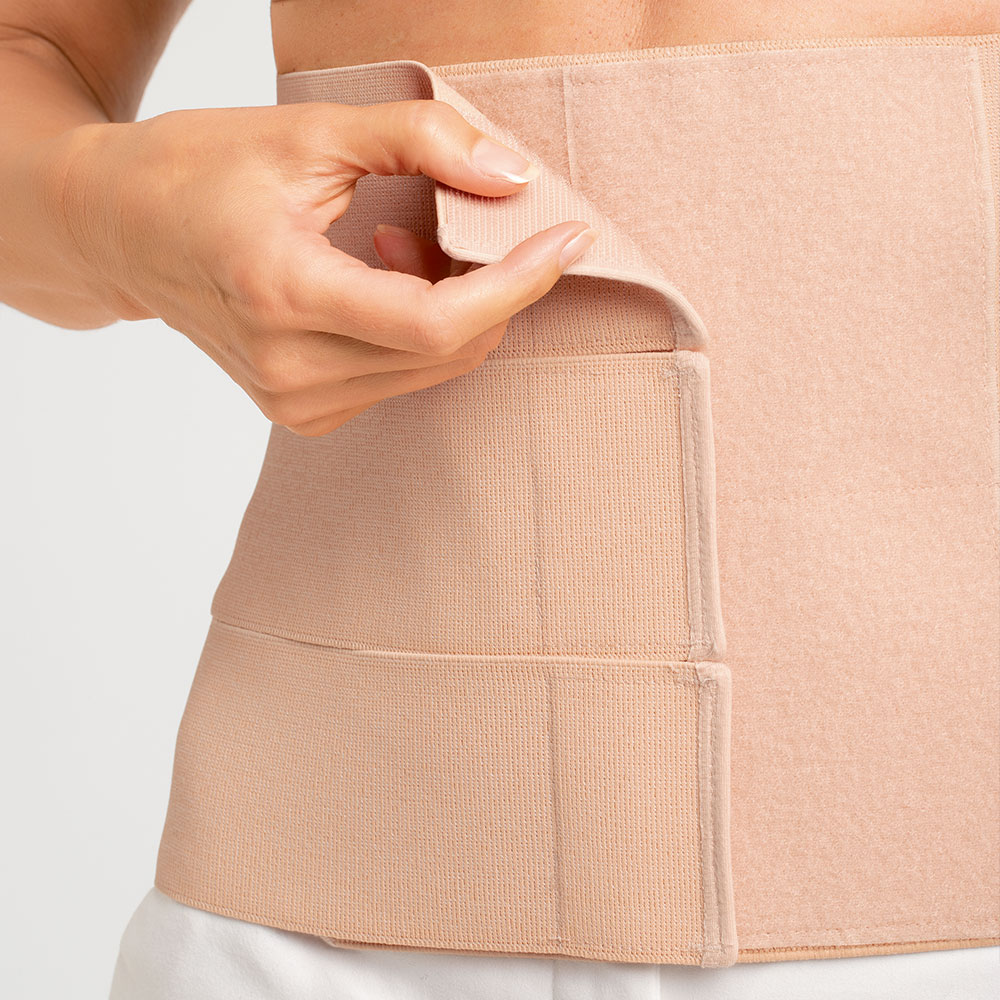 Amoena Kompressionsbauchgurt Belly in Sand - Model Detail