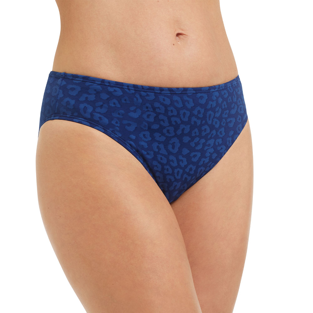 Amoena Be Joyful Panty 71518 - Model Vorderansicht Amoena Be Joyful Panty 71518 - Model Vorderansicht
