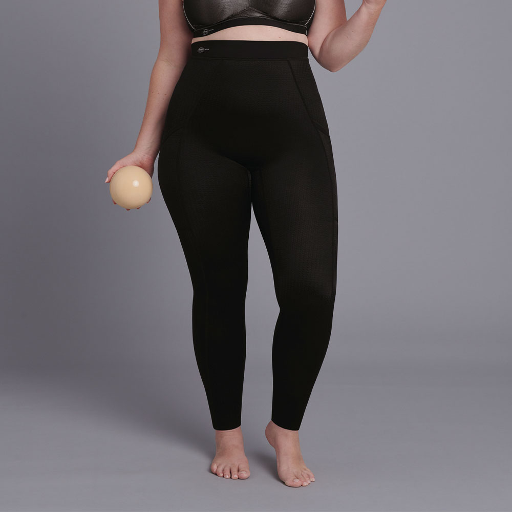 Anita active Sport Tights Massage+ 1672 - Model Lifestyle