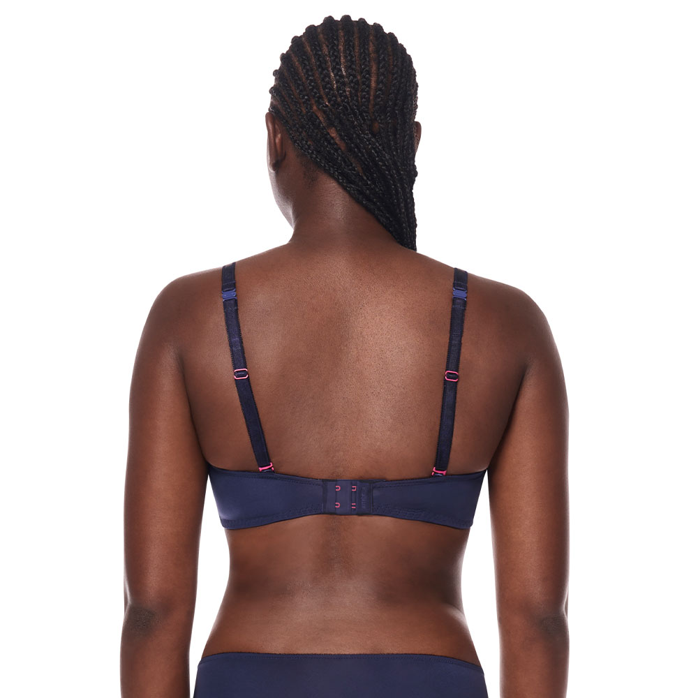 Amoena Prothesen-BH Delila SBP in Dunkelblau/Magenta Amoena Prothesen-BH Delila SBP in Dunkelblau/Magenta - Model Rückseite